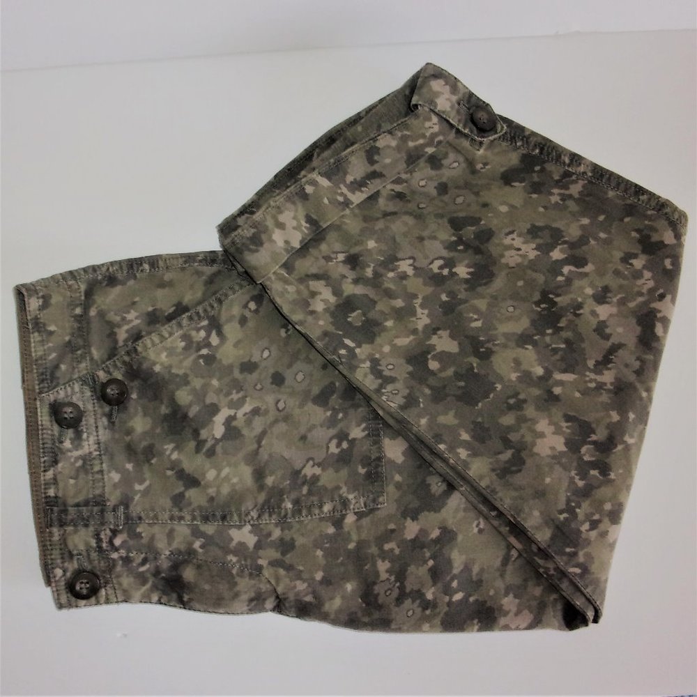 Relativity Cotton Cuffed Camouflage Capri Pants 6